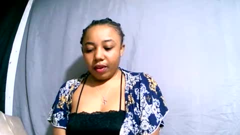 Snapshot of hasimina09 chatting on October 8, 1:02 am hasimina09 online show from October 8, 1:02 am