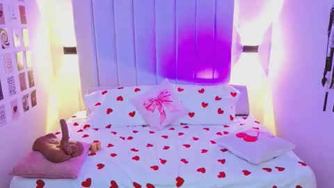 Alicia online show from February 22, 5:11 am