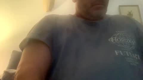 Snapshot of hawks2113 chatting on January 7, 10:19 pm hawks2113 online show from January 7, 10:19 pm