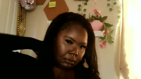 hawtchoc37 online show from September 18, 3:49 pm