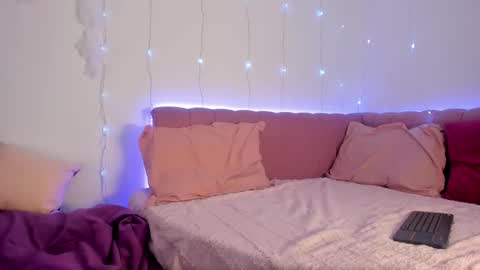 Hayami  online show from November 4, 8:43 pm