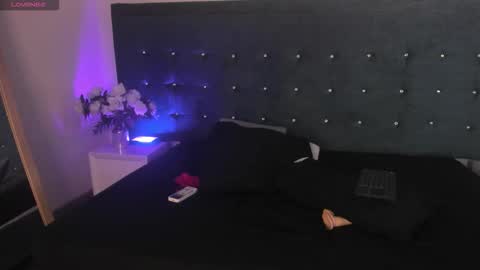 Hayley Collins online show from November 1, 12:26 pm