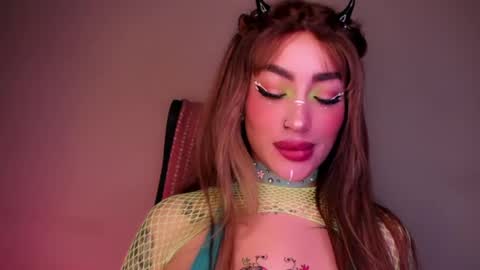 Marie online show from April 13, 4:00 pm