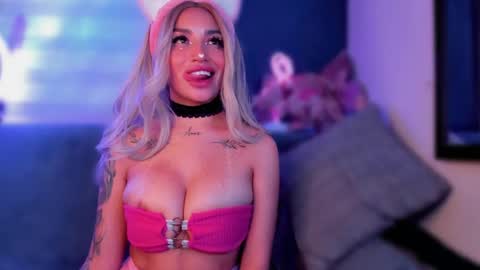 Marie online show from February 6, 8:18 am