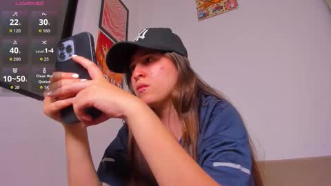 Im Hazel online show from March 7, 12:21 am