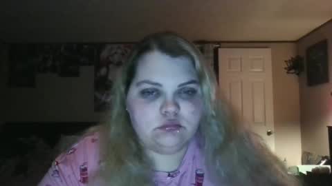 Snapshot of hazeleyez97 chatting on September 21, 5:33 am Hazeleyez97 online show from September 21, 5:33 am