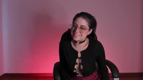 Snapshot of hazelkush00 chatting on September 25, 8:49 pm HazelKush online show from September 25, 8:49 pm