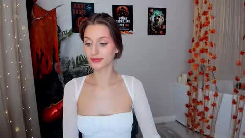 heartedlove_1 online show from October 14, 11:57 am