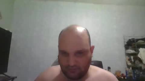 Snapshot of heavy_rebellxc chatting on December 16, 9:14 am Heavy Rebell online show from December 16, 9:14 am