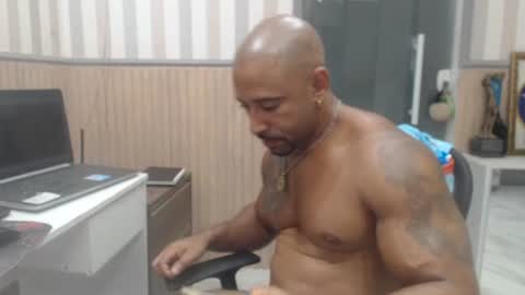 hebertgomes online show from March 5, 3:51 pm