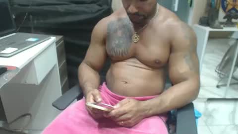 hebertgomes online show from February 18, 10:25 pm