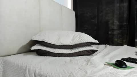 Snapshot of hector_18_ chatting on October 16, 4:06 pm 18 online show from October 16, 4:06 pm