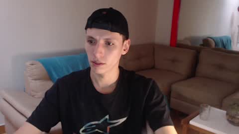 hefesto_69 online show from January 3, 9:47 pm