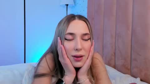 Heida online show from March 10, 9:23 am