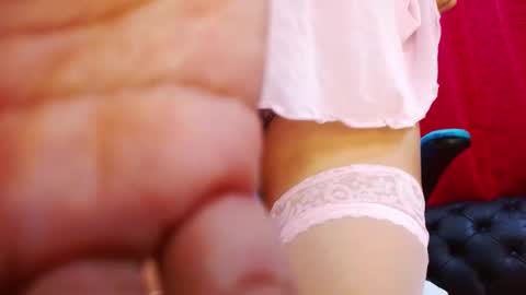 Heidy online show from December 18, 1:06 pm