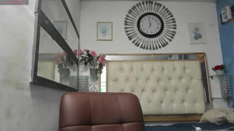 heiker_ online show from March 11, 2:42 am