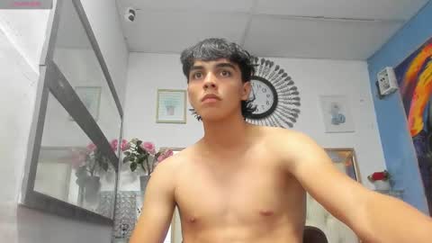 heiker_ online show from March 8, 2:34 am