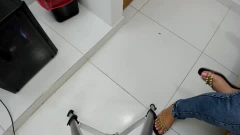 Helen Calderon online show from March 16, 2:48 am