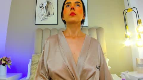 Helen  online show from February 16, 1:31 pm