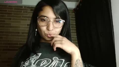  Only 18 cyrus online show from April 9, 1:20 am