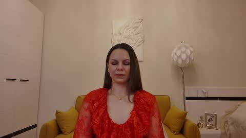 Helen online show from March 31, 7:31 am