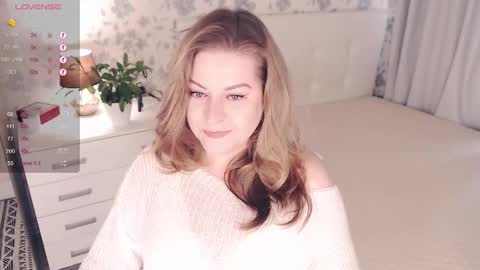 Snapshot of helenbonham chatting on September 22, 10:41 am Helena Bonham online show from September 22, 10:41 am