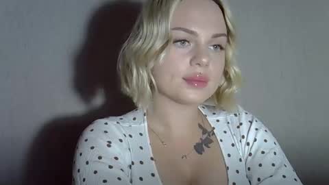 Snapshot of helga_now chatting on September 22, 8:46 pm helga_now online show from September 22, 8:46 pm