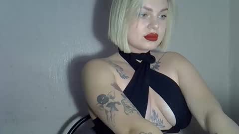 Snapshot of helga_now chatting on October 12, 2:20 pm helga_now online show from October 12, 2:20 pm
