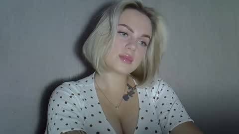 Snapshot of helga_now chatting on September 30, 8:52 pm helga_now online show from September 30, 8:52 pm