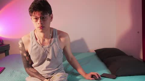 Helio online show from March 28, 3:08 am