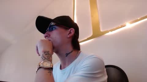 Eros online show from February 17, 8:52 pm