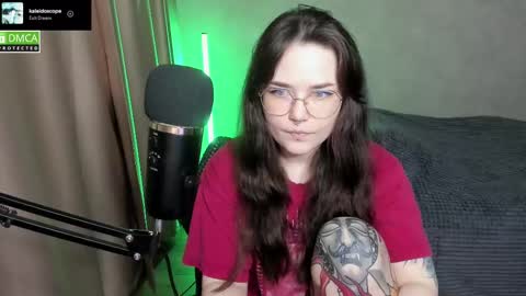 Red online show from March 11, 6:52 pm