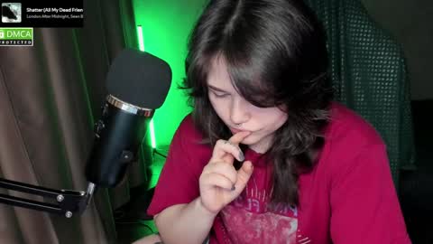 Red online show from April 11, 6:56 pm