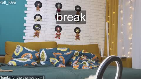 Snapshot of hell_l0ve chatting on January 27, 8:07 am Anastasiia online show from January 27, 8:07 am
