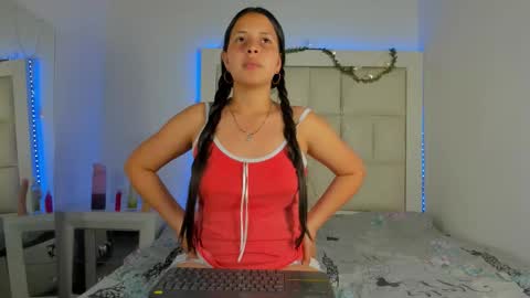 Snapshot of hellen__smith_ chatting on October 6, 3:02 am hellen__smith_ online show from October 6, 3:02 am