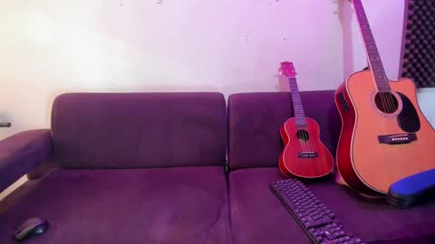 henrik_senn online show from December 11, 12:23 pm