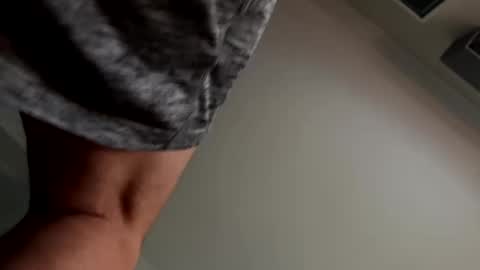 henry0043 online show from January 9, 9:06 am