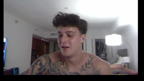 henrydesanti online show from September 19, 3:10 am