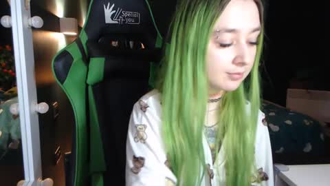 Snapshot of hentaishiing chatting on March 3, 4:26 pm Hentaishiing online show from March 3, 4:26 pm