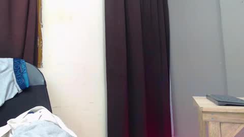 Snapshot of hera_divine chatting on December 2, 7:08 am HERA online show from December 2, 7:08 am