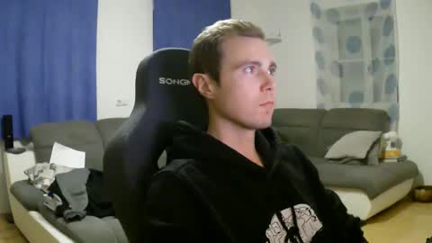 John Pearl online show from January 18, 8:18 pm