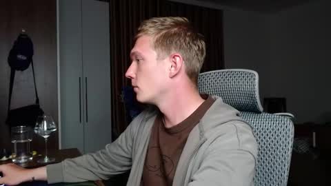 Gregblonde  Alextattoo online show from September 28, 2:04 pm