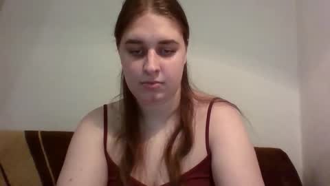 Snapshot of hess_luna_ chatting on October 1, 10:47 am hess_luna_ online show from October 1, 10:47 am