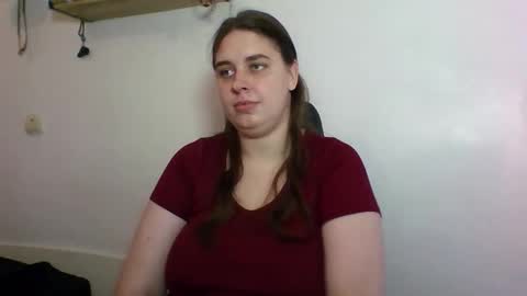Snapshot of hess_luna_ chatting on October 13, 9:11 am hess_luna_ online show from October 13, 9:11 am