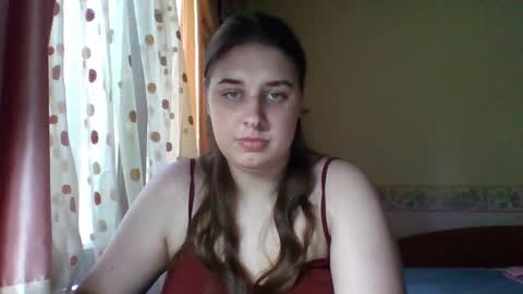 Snapshot of hess_luna_ chatting on September 22, 9:13 am hess_luna_ online show from September 22, 9:13 am