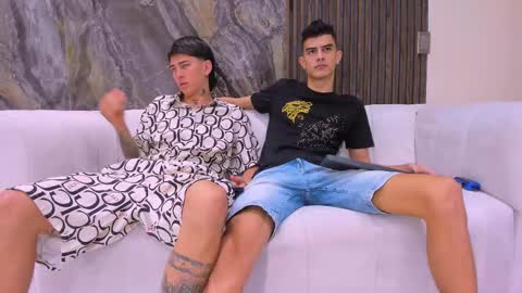 heteros men online show from November 19, 8:18 pm