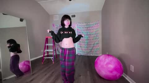 salem online show from February 1, 6:00 am