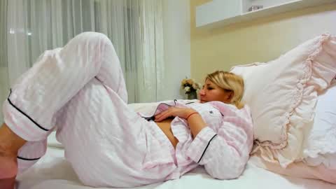 Heyheygrey online show from March 9, 7:48 pm