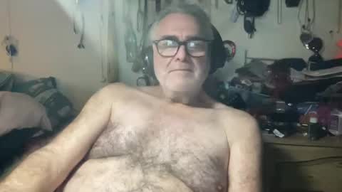 heyjoe699 online show from October 21, 11:30 pm