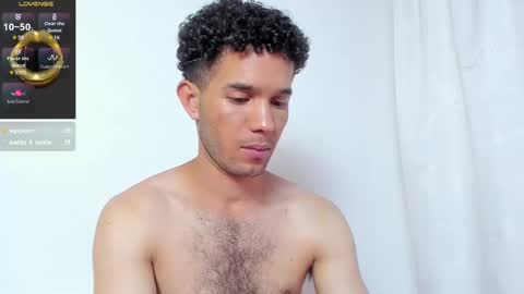 Snapshot of hghilltop chatting on March 1, 10:42 pm Harry Gaylord Hilltop INDEPENDENT MODEL online show from March 1, 10:42 pm